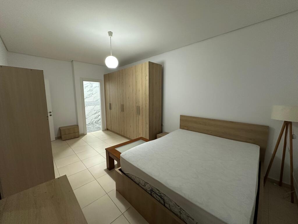 Apartament me qera 2+1+2 Milo 2000