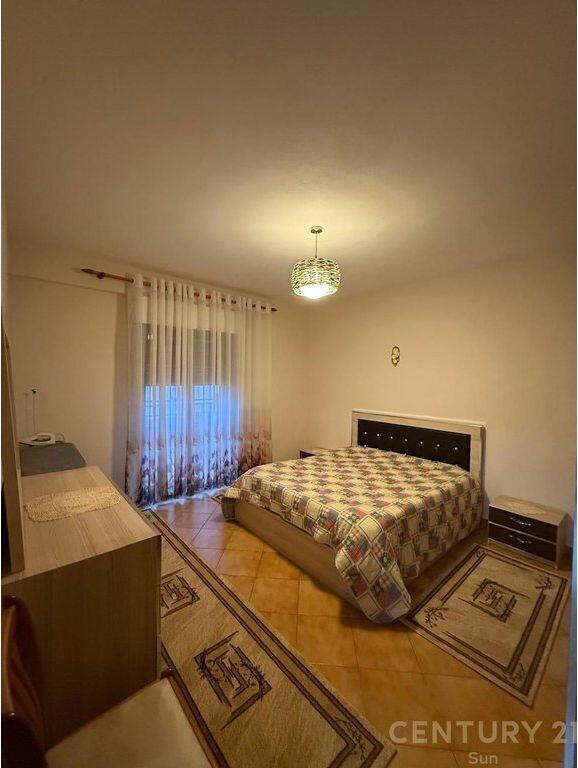 Apartment 2+1 for rent at Komuna e Parisit