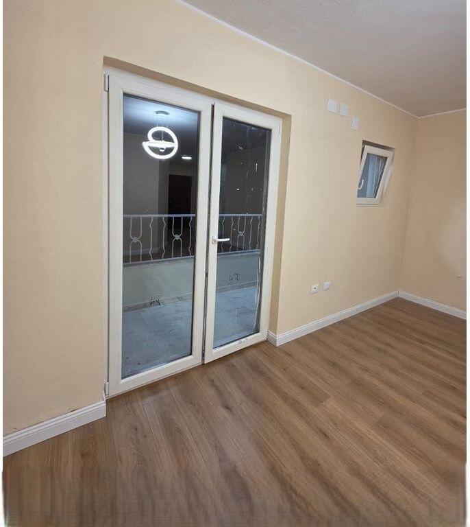 Appartamento 2+1 in vendita presso i palazzi Karavan, Laprakë, Tirana - 140.000€