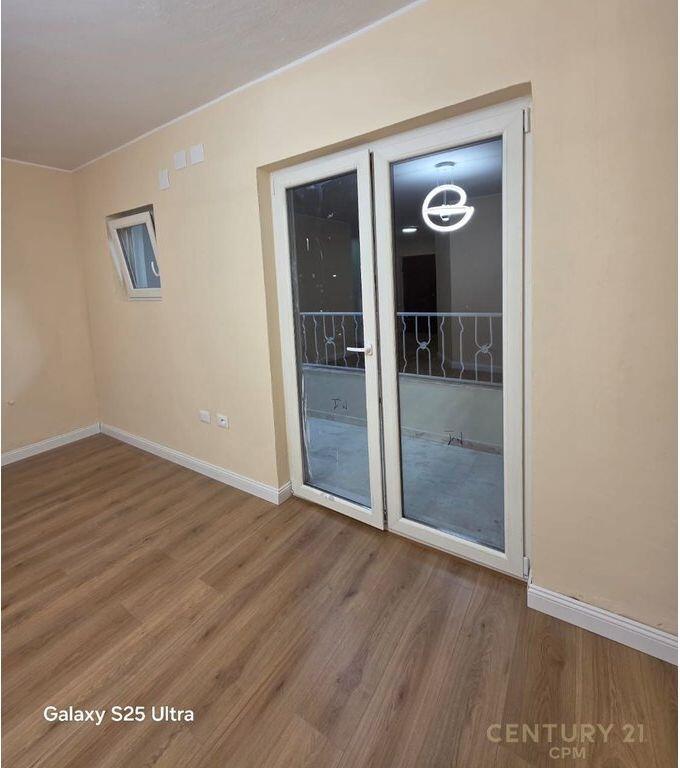 Appartamento 2+1 in vendita presso i palazzi Karavan, Laprakë, Tirana - 140.000€ | 82 m² 140.000 € Superficie totale  82m2