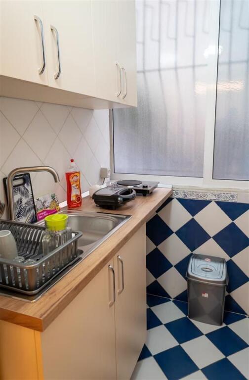 UFFICIO IN AFFITTO 25 M2 PAZARI I RI 480 EURO