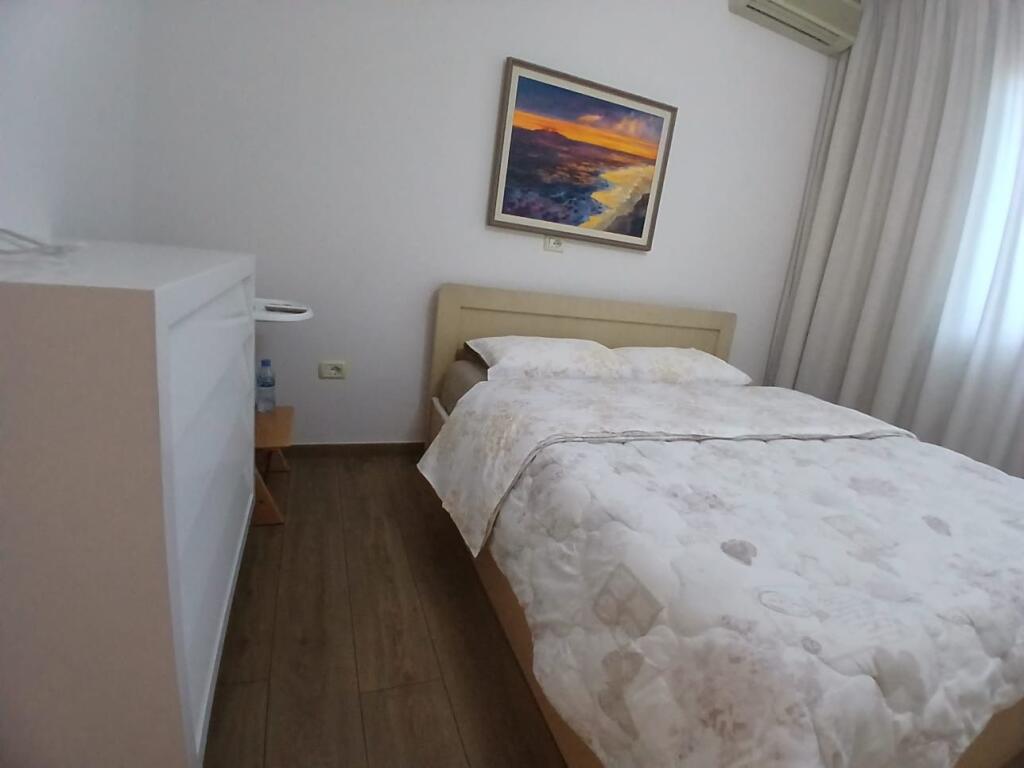 2+1,arredato via him kolli myslym shyri,prezzo 750 euro