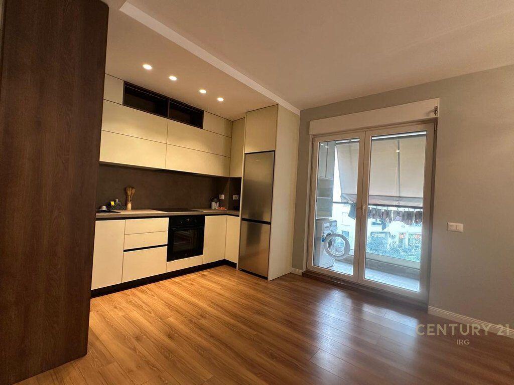 Appartamento 1+1 In Affitto, Complesso Magnet, 21 Dhjetori 650 € /Mese Sup. Totale 65m2