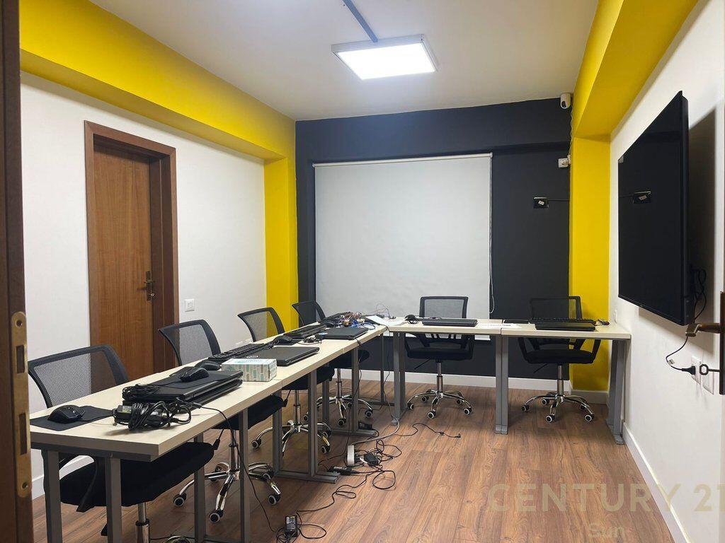 APARTMENT FOR RENT AT 'LIBRI UNIVERSITAR"