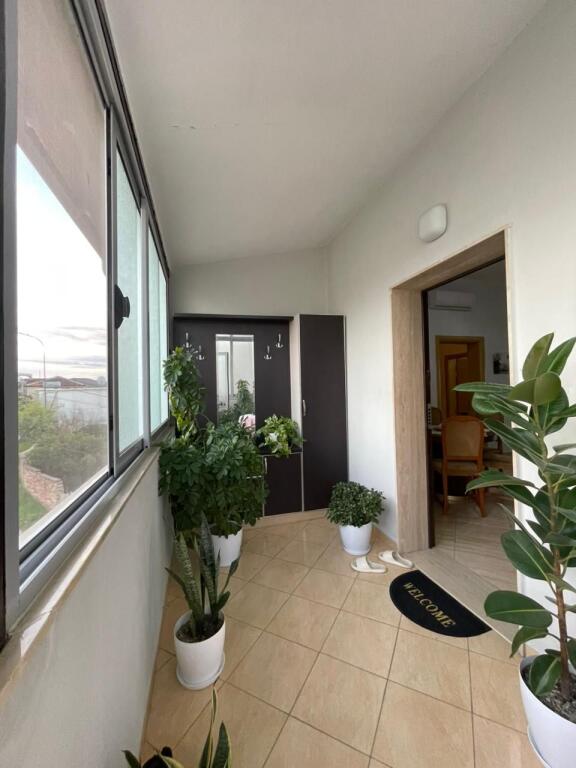 🏡 CASA PRIVATA CON 2 NEGOZI E 2 AMBIENTI IN VENDITA O IN AFFITTO