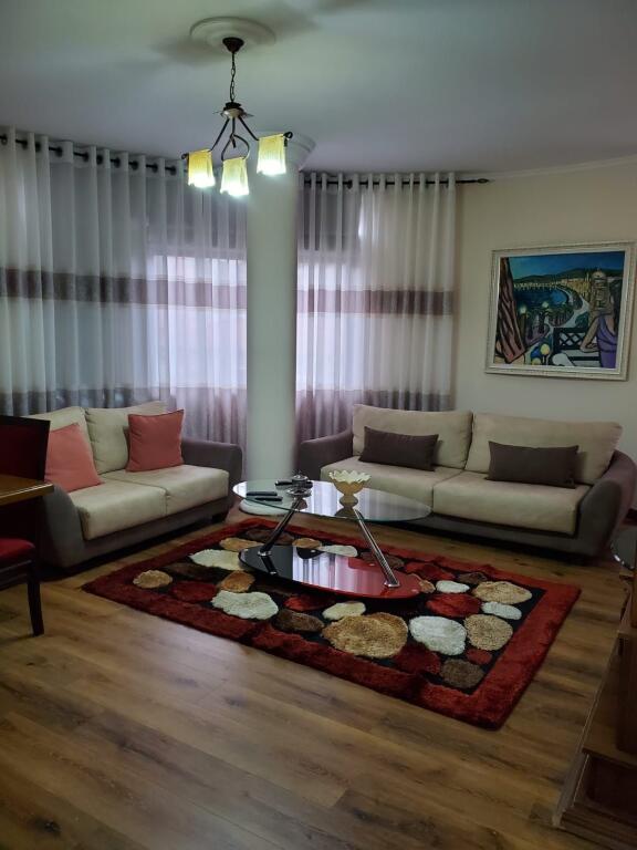 📌 Appartamento in Affitto – 2+1  Via Manol Konomi, Pazari i Ri