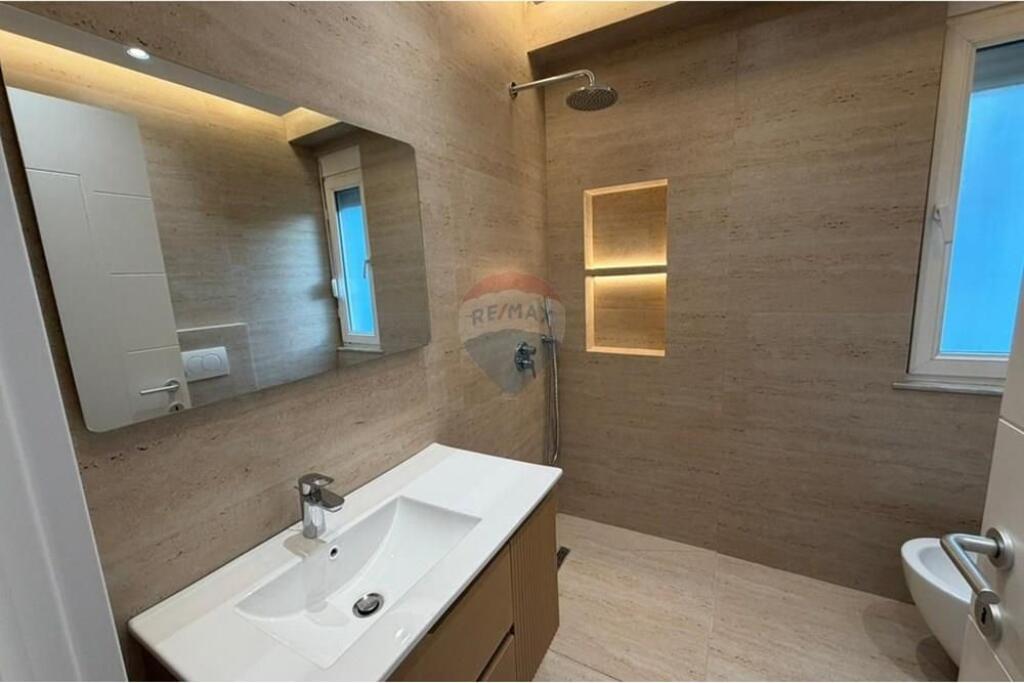Appartamento 2+1 con Veranda in Vendita – Ex Esposizione !