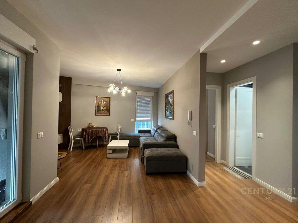 Appartamento 1+1 In Affitto, Complesso Magnet, 21 Dhjetori 650 € /Mese Sup. Totale 65m2