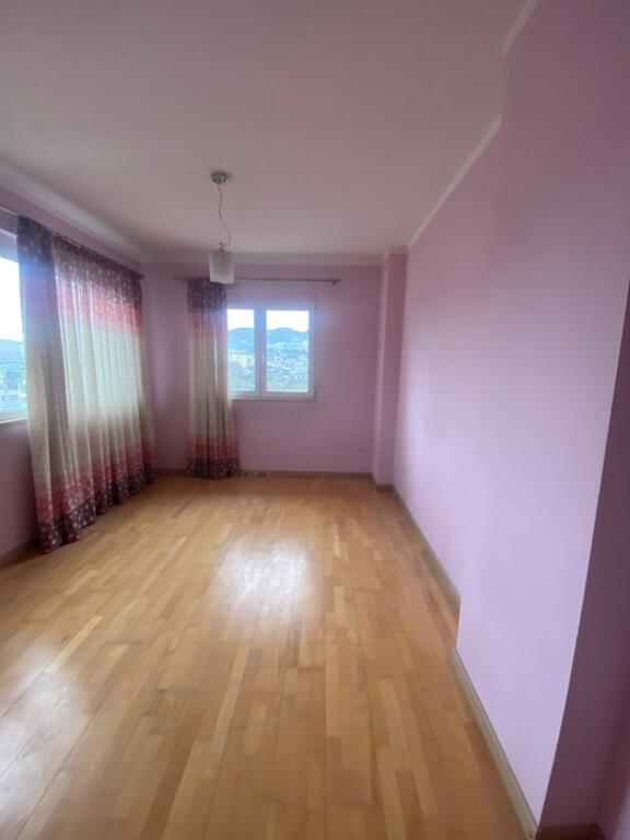 Affittasi appartamento 2+1+2 bagni+1 balcone Via "Irfan Tomini", ultima fermata della nuova Tirana