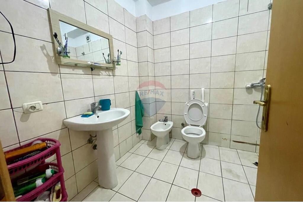Apartament 2+1 i mobiluar tek KMY, Yzberisht!
