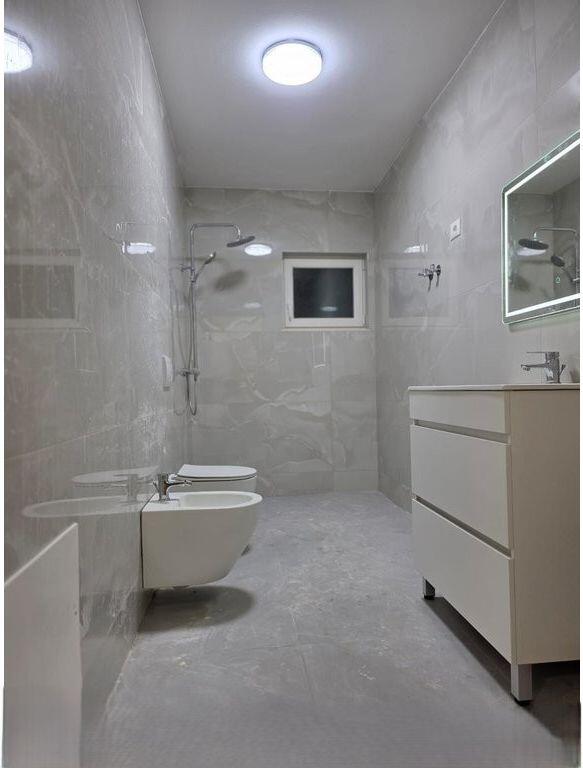 Appartamento 2+1 in vendita presso i palazzi Karavan, Laprakë, Tirana - 140.000€