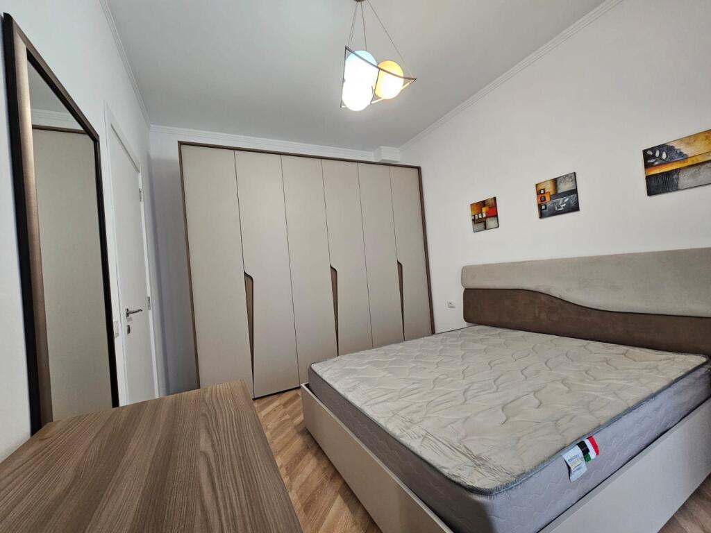 Jepet me qera apartamenti 1+1 tek Univers City