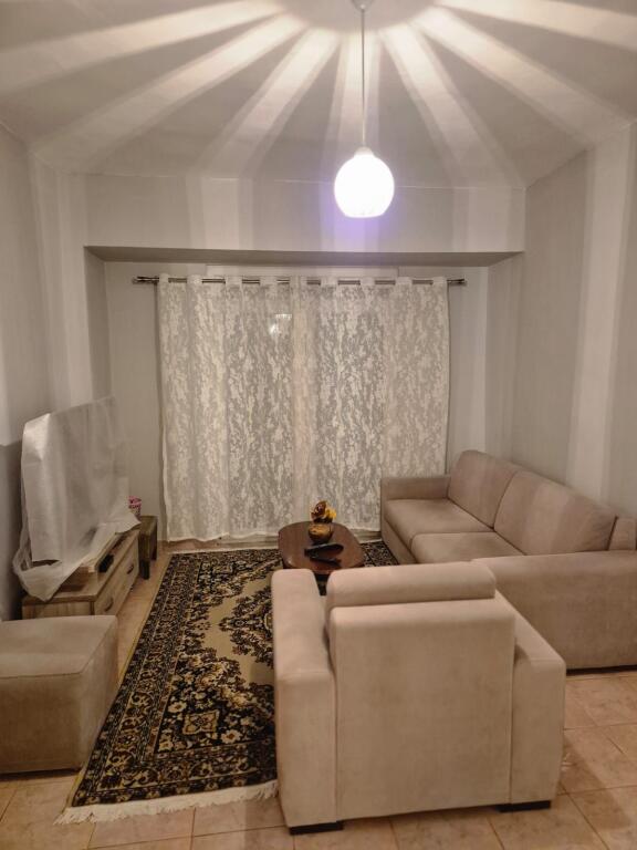 🏡Jepet me qira apartament 2+1 📍 Rruga e Durrësit