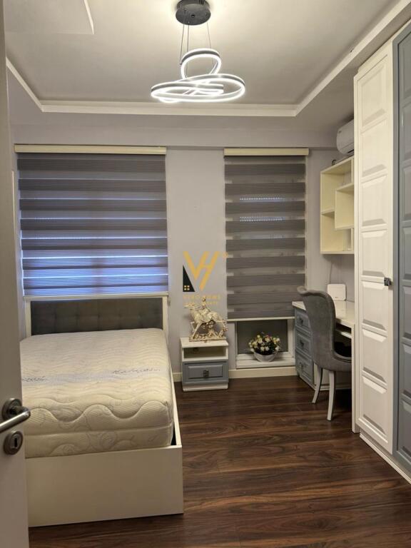 AFFITTASI APPARTAMENTO 3+1+BLK IN ZONA KOMUNALE. CONTATTO, EX PARCO 95.000 LEKE