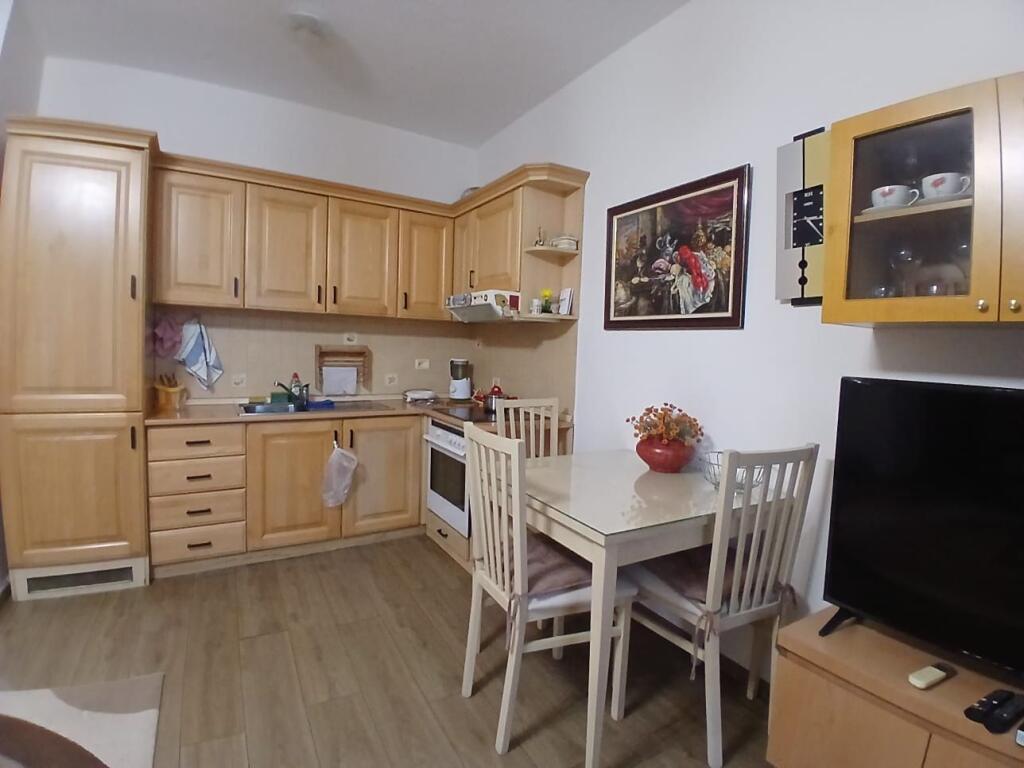 2+1,arredato via him kolli myslym shyri,prezzo 750 euro