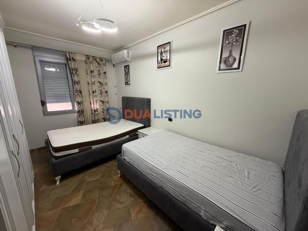 Rent 3+1 apartment with two parking spaces 📍Zogu I Boulevard