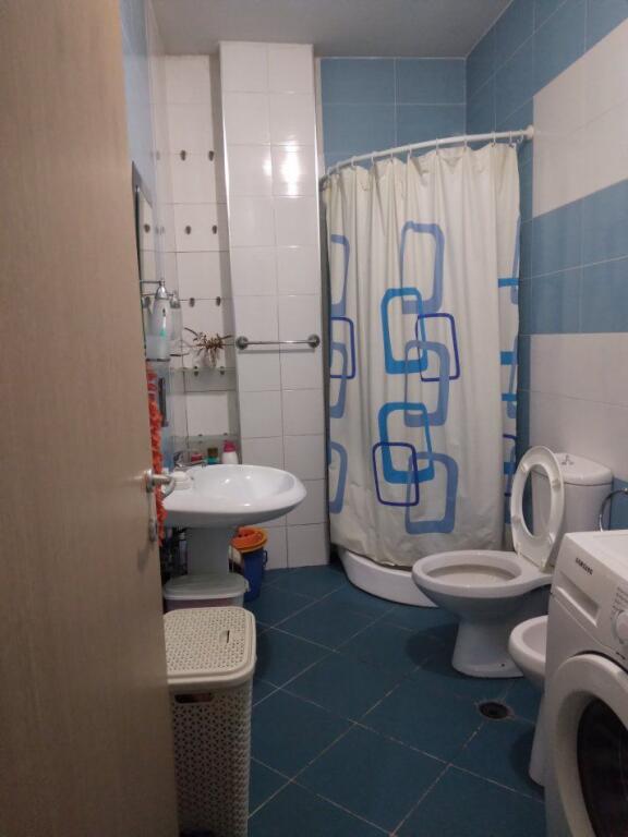 📌Jepet me qira apartament 1+1+ballkon 📍 tek Rr. Petro Nini Luarasi!