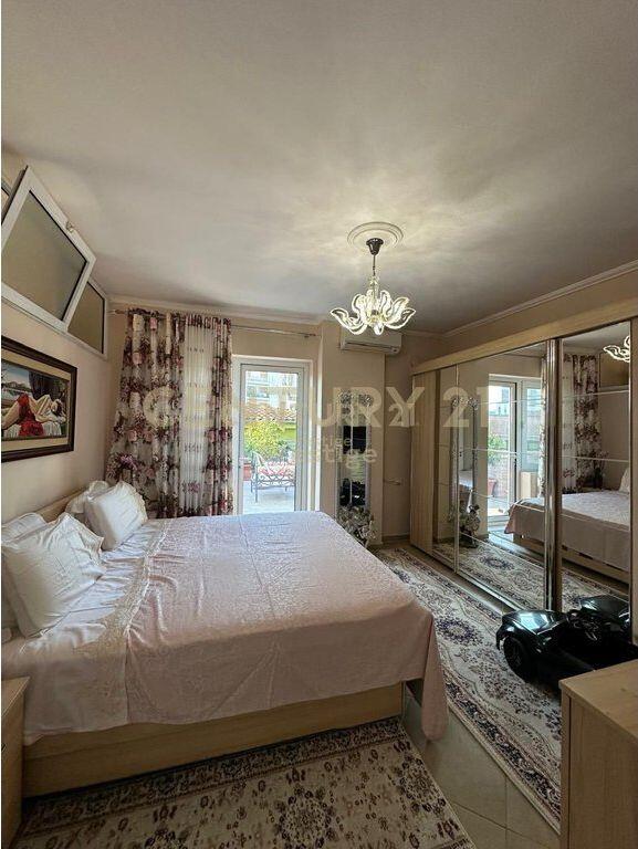 APPARTAMENTO 2+1 IN VENDITA, MERCATO ELETTRICO, TIRANA! 250.000 € Superficie Totale 130m2