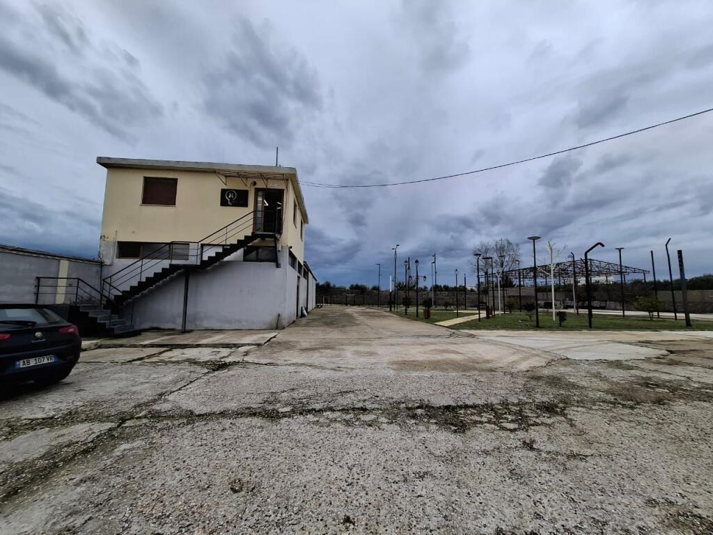 Industrial Warehouse for Sale