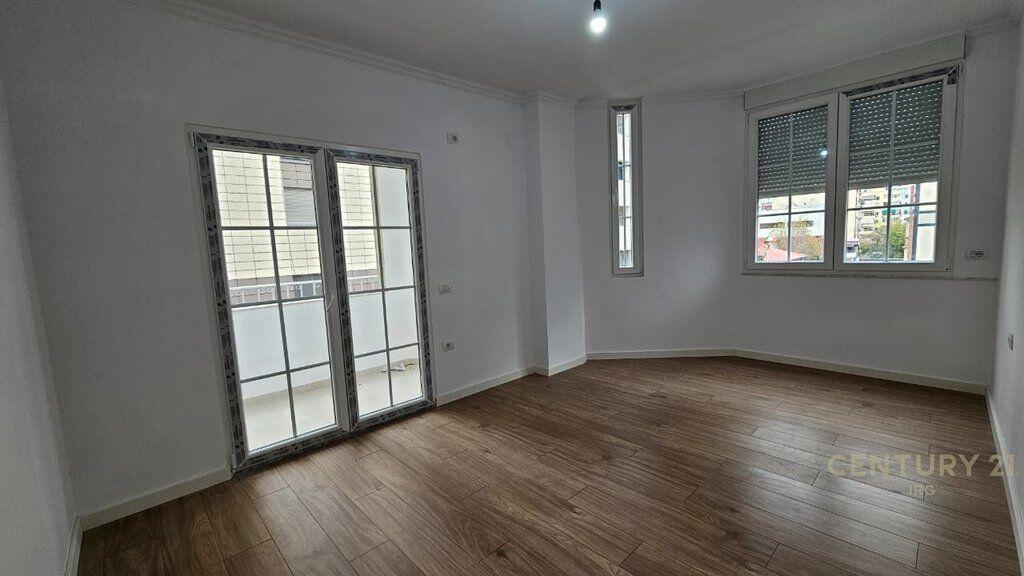 Apartment 2+1+2 for sale at Bogdaneve Street