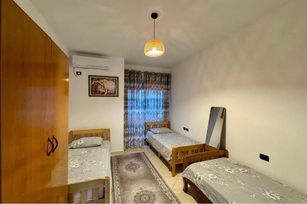 apartament 2+1 me Qera, Pazari i Ri