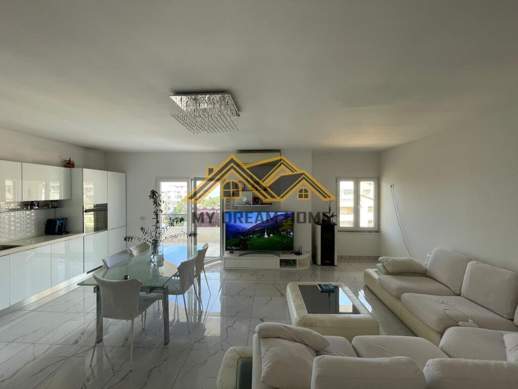 VENDESI APPARTAMENTO 3+1+3 BALCONI A SHKEMBI I KAVAJES, DURRES!