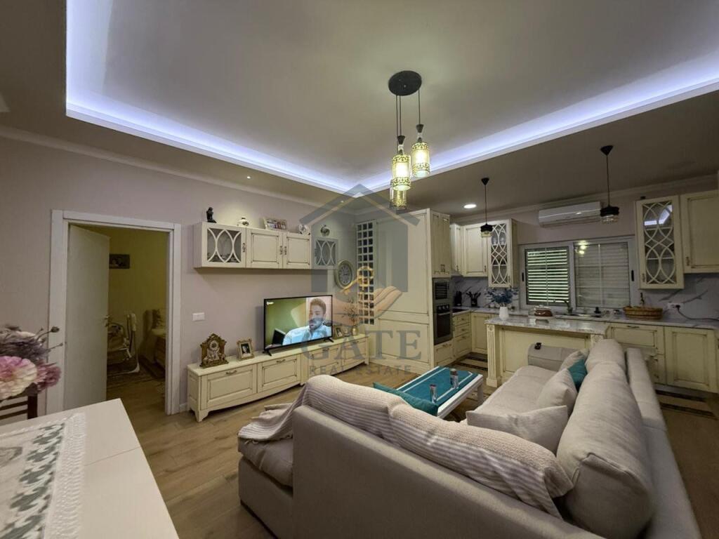 Shitet Apartament 1+1 i Investuar, 73 m² – Plazh Iliria