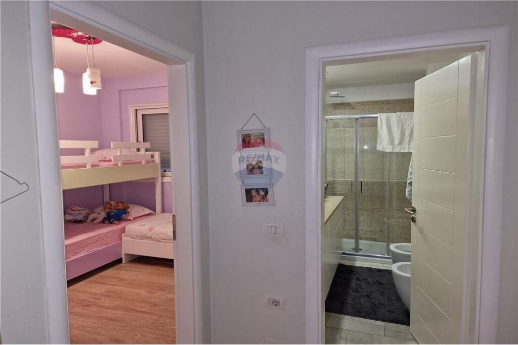 SUPER APARTMENT 2+1 WITH TERRACE – LUNGO MARE, Vlora