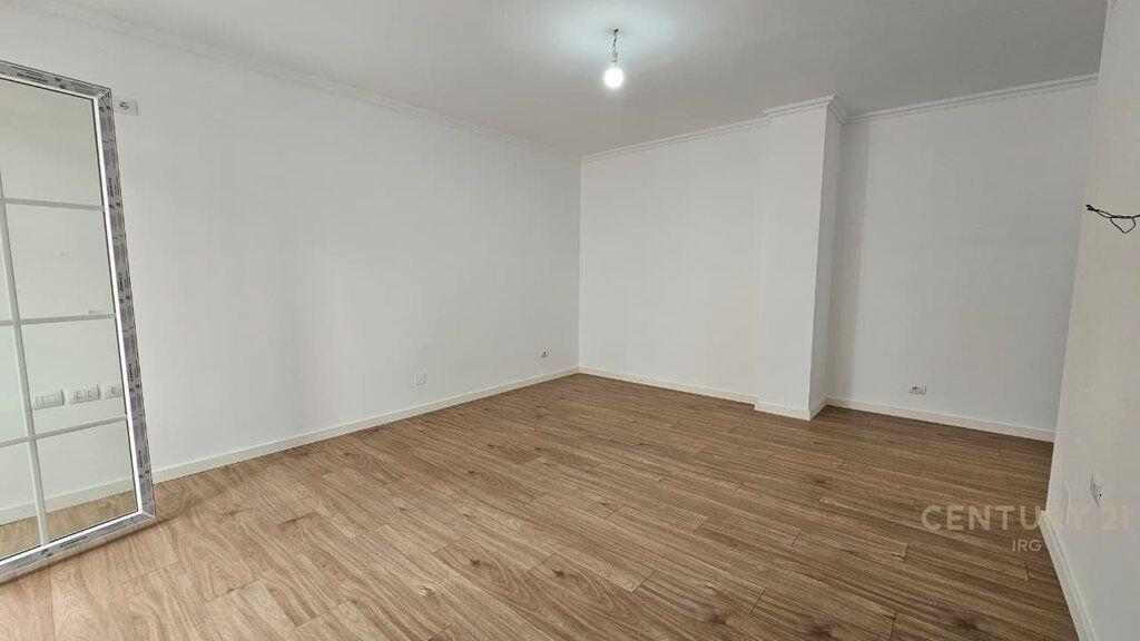 Apartment 2+1+2 for sale at Bogdaneve Street