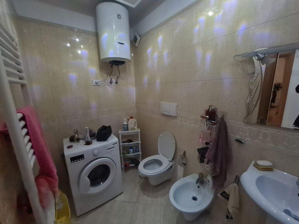 APPARTAMENTO 1+1 VICINO AL MUNICIPIO DI PARIGI! 600 € /Mese