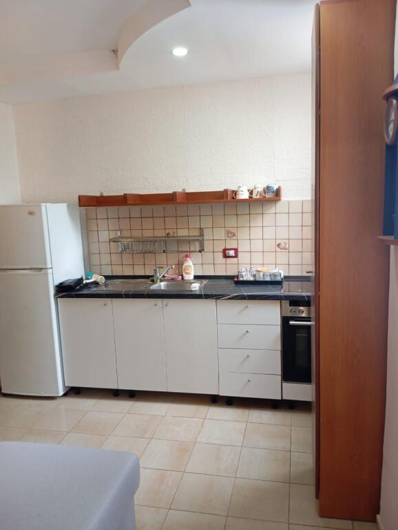 APARTAMENT 1+1 ME QIRA SHKOLLA E BALETIT 60.000 leke