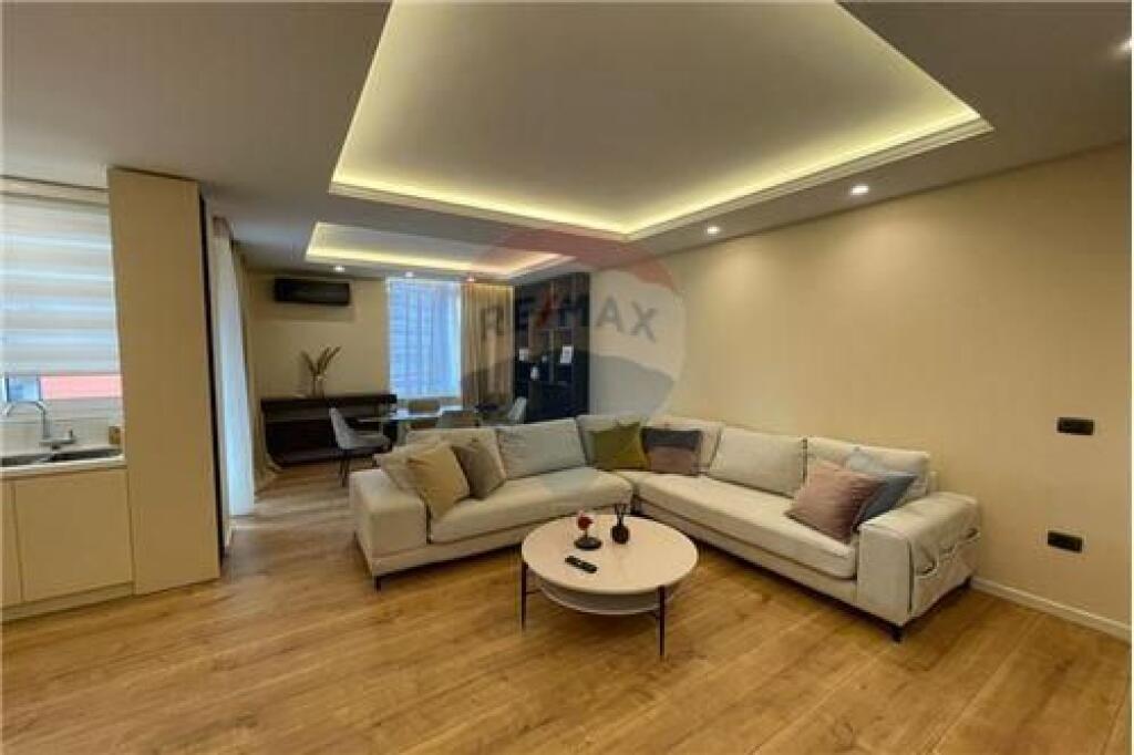 Appartamento - In Affitto - Via George Bush, Tirana