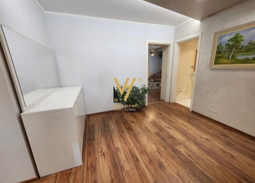 JEPET APARTAMENT 2+1+2 ME QIRA TE RRUGA E KOSOVAREVE 115.000 LEKE