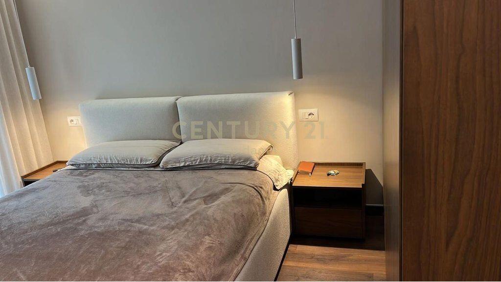 Apartament 2+1+2 + Post Parkimi – Kompleksi Marga, Bulevardi i Ri !! 360,000 € Sip. Totale  103m2