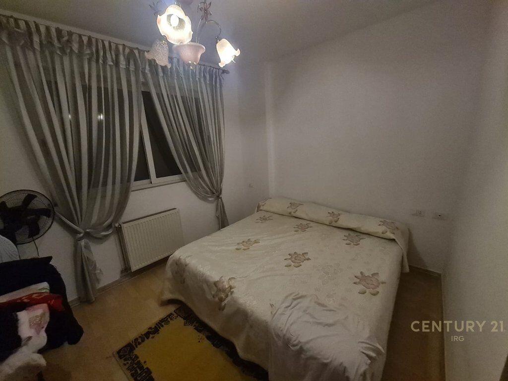 Affittasi 1+ 1 nel Comune di Parigi