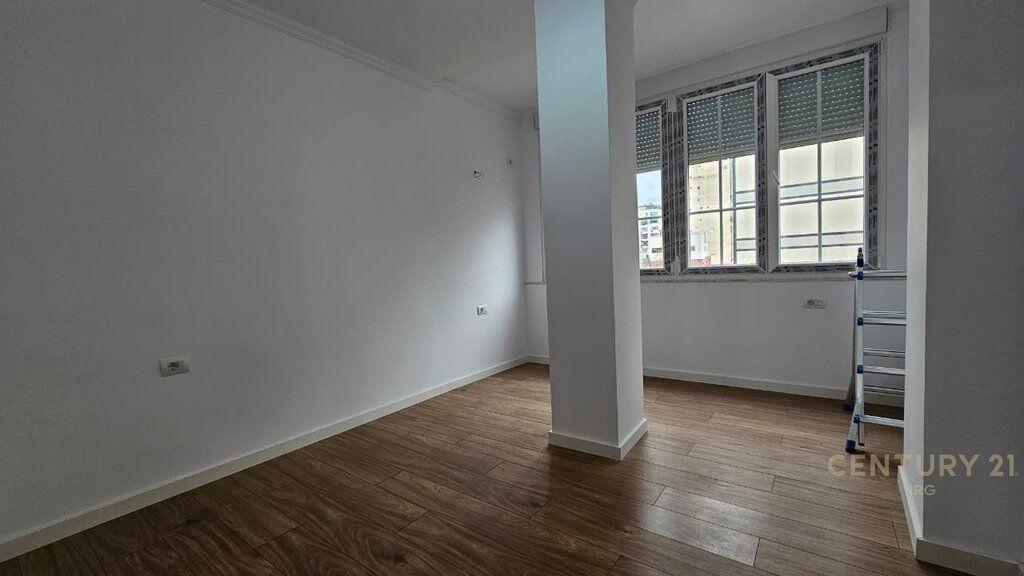 Apartment 2+1+2 for sale at Bogdaneve Street