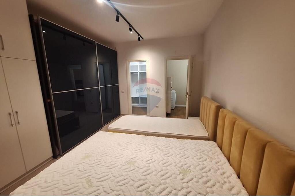 Apartament 2+1+ post parkimi me qera Don Bosko