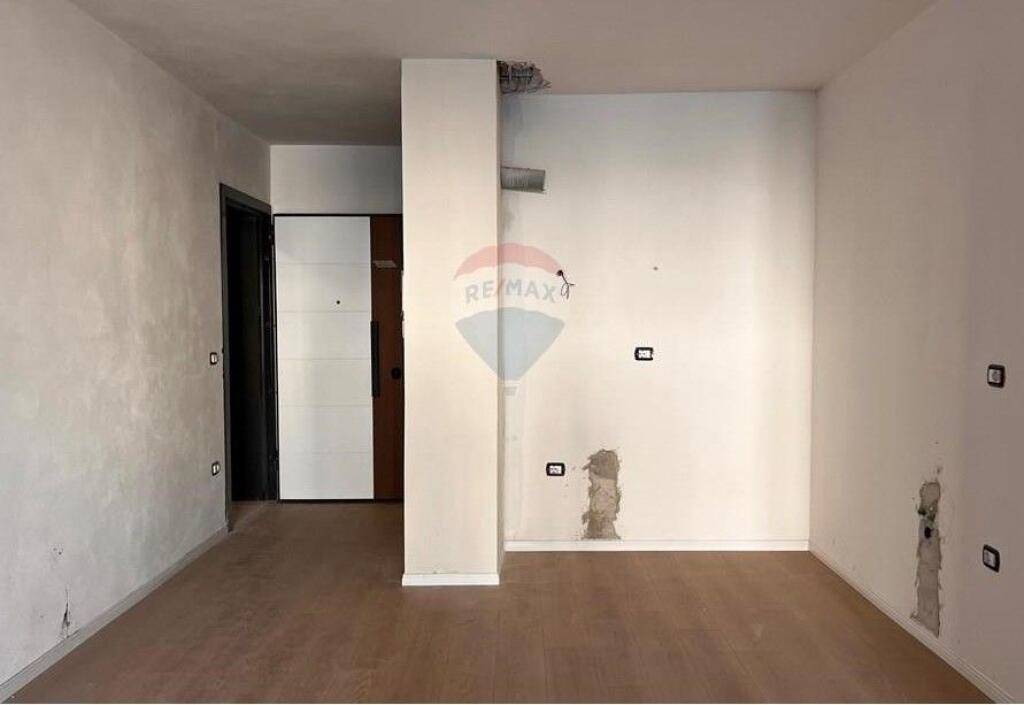 Apartament 1+1 ne shitje te Fusha e Aviacionit