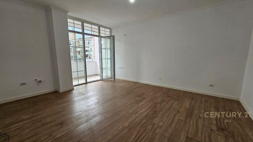Apartment 2+1+2 for sale at Bogdaneve Street