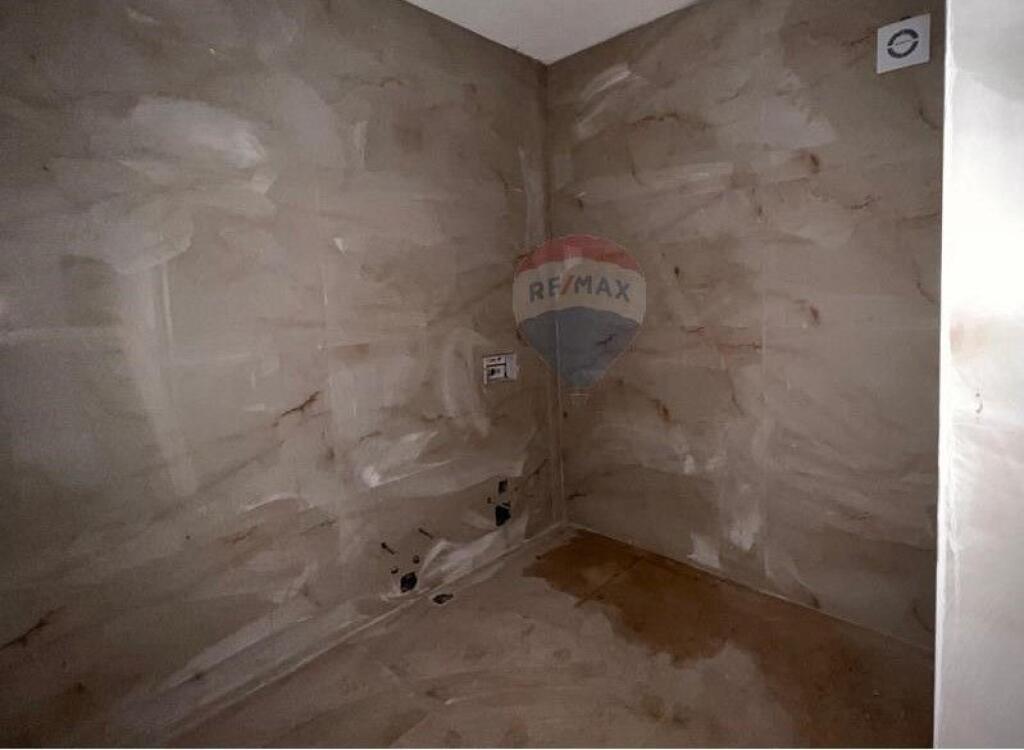 Apartament 1+1 ne shitje te Fusha e Aviacionit