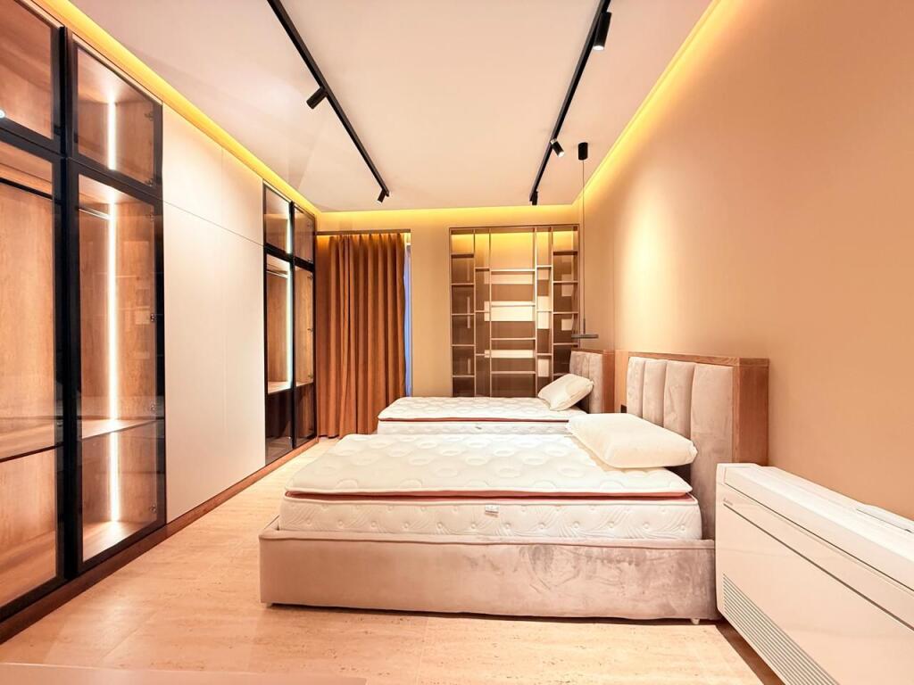 🏡 Appartamento Esclusivo in Affitto 3+1+4 Bagni + 2 Posti Auto