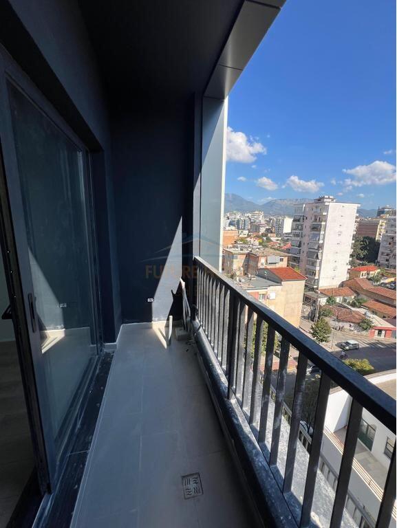 In vendita, Appartamento 1+1, Via Barrikadave, Tirana.