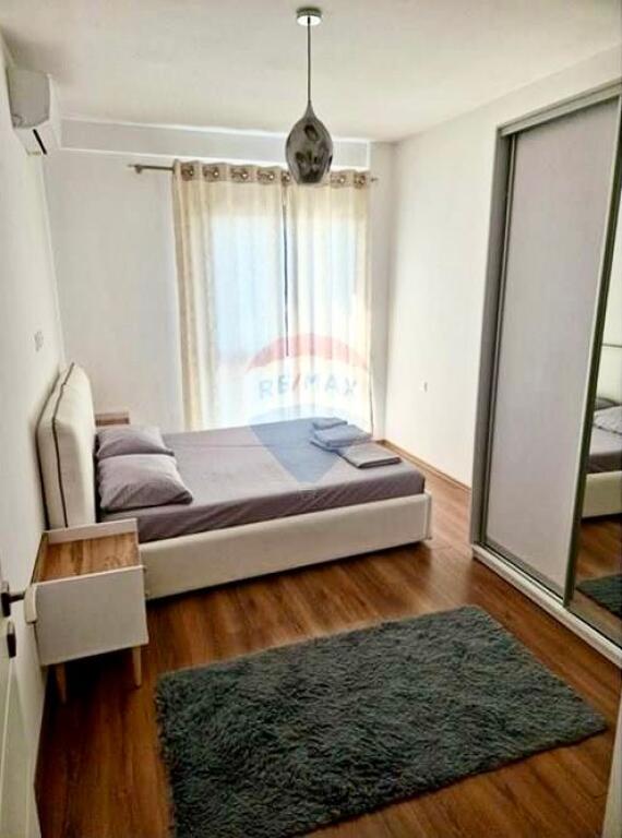 Jepet apartament me qera 1+1, Farmacia 10
