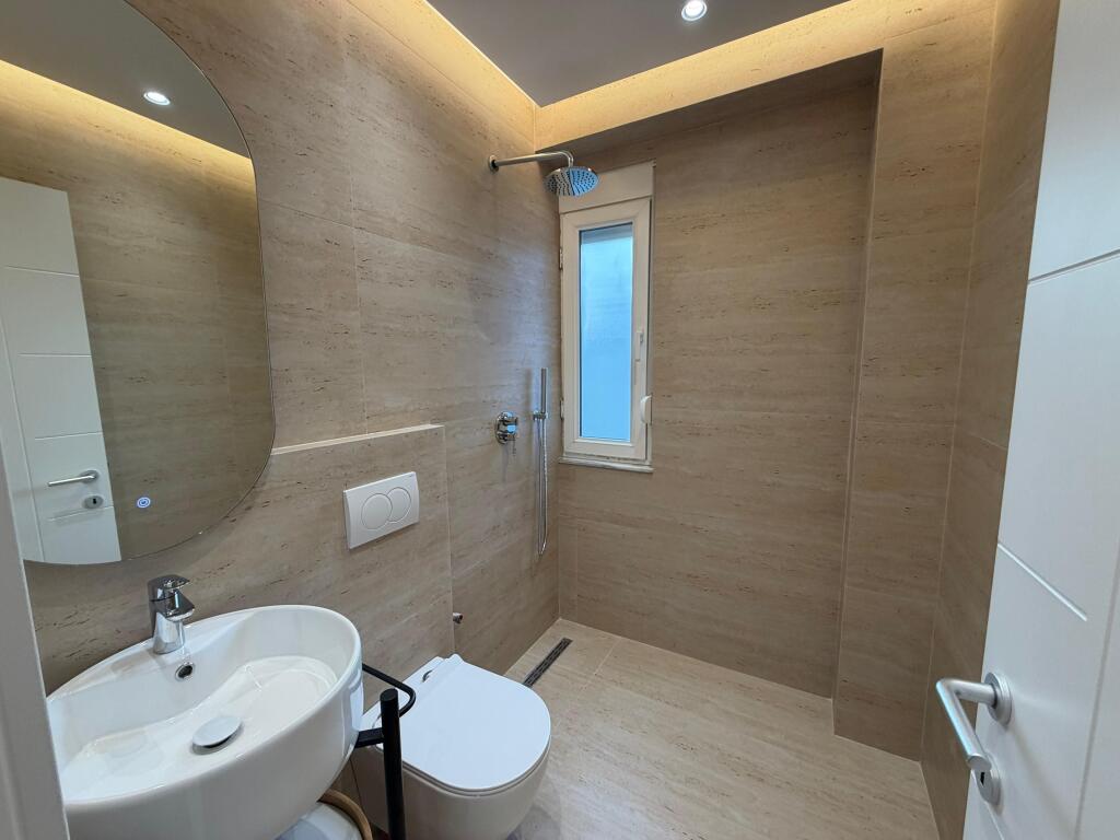 ✨Shitet Apartament Luksoz 2+1+2 me Verandë | 📍Ish Ekspozita