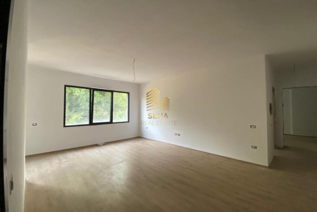In vendita, Appartamento 3+1+2+Blk, Via Dibra, 273.000 Euro