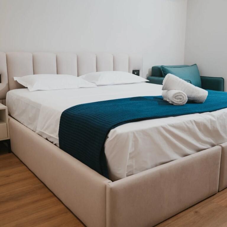 For Rent 2 Studios with Kitchen Area, perfect for Airbnb Myslym Shyri, 2 minutes from Skanderbeg Square