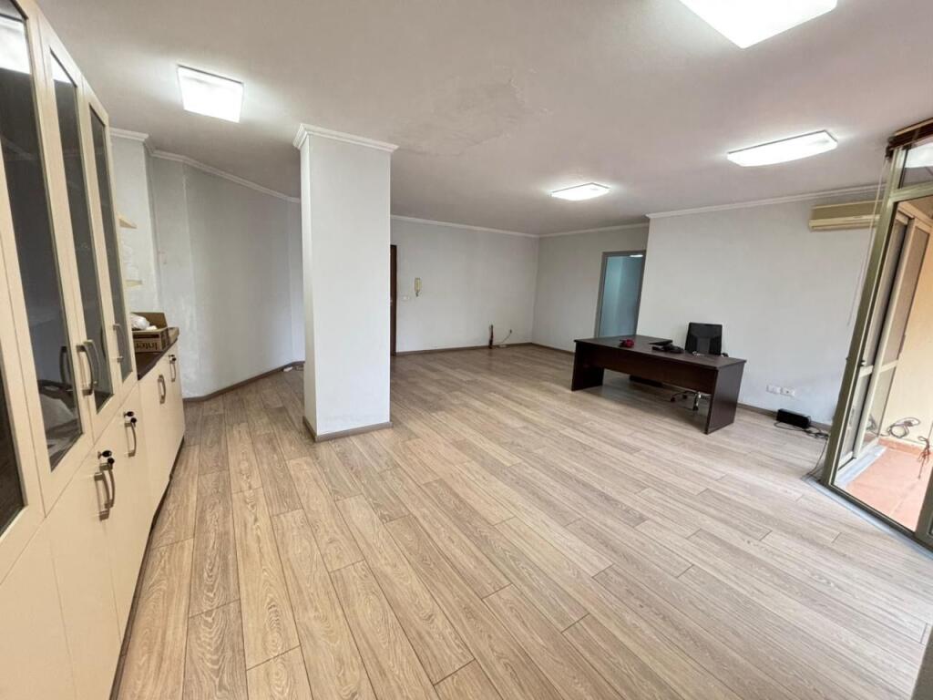Apartament 2+1 tek 21 Dhjetori!