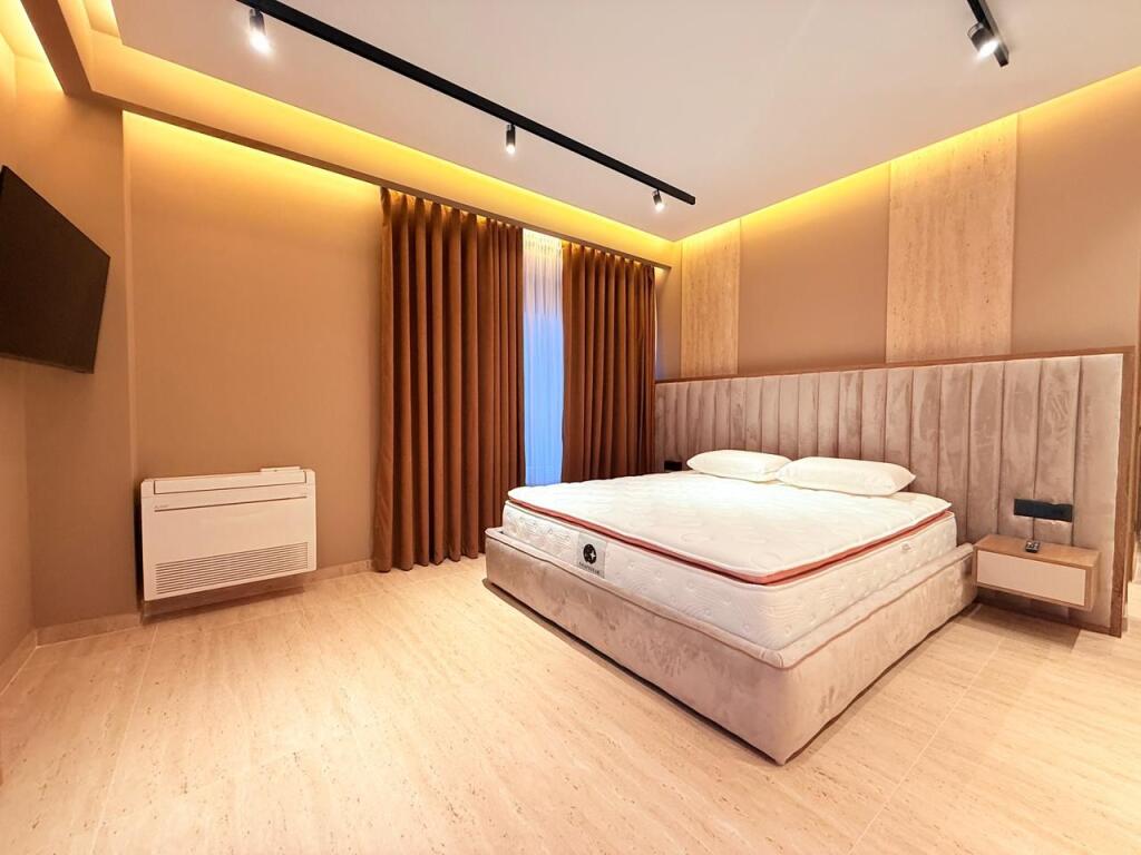 🏡 Appartamento Esclusivo in Affitto 3+1+4 Bagni + 2 Posti Auto