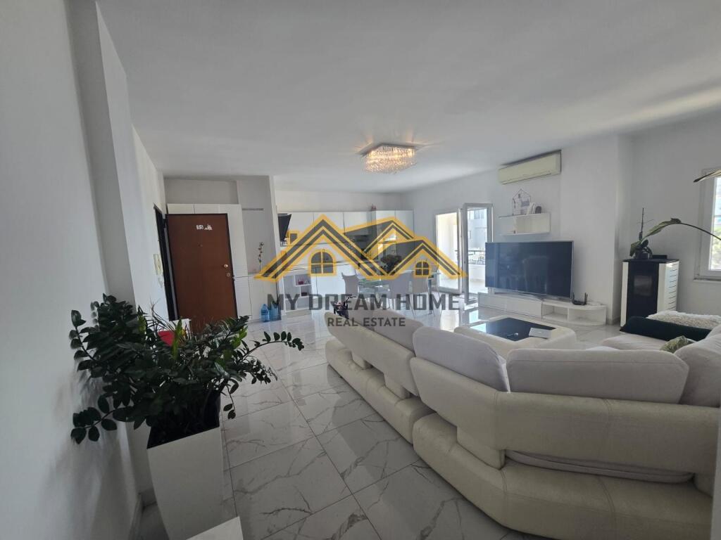 VENDESI APPARTAMENTO 3+1+3 BALCONI A SHKEMBI I KAVAJES, DURRES!