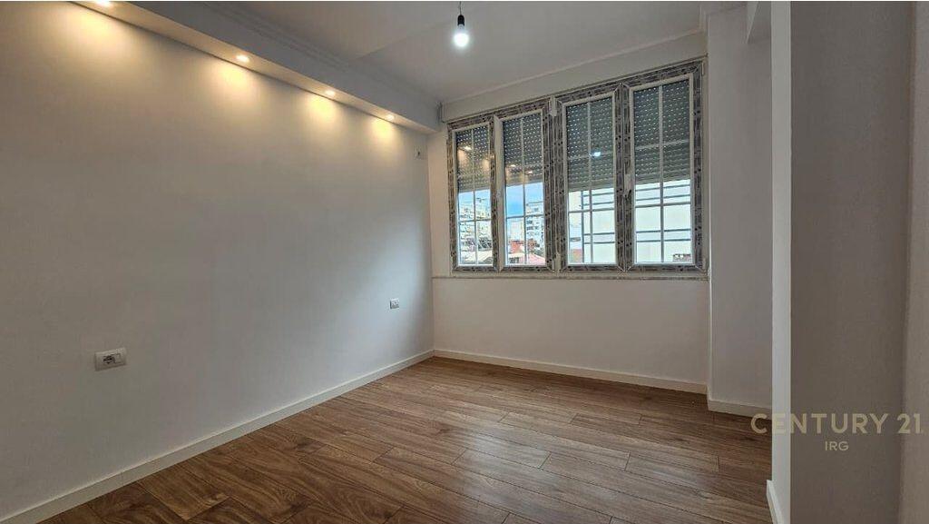 Apartment 2+1+2 for sale at Bogdaneve Street